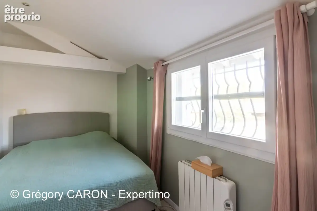 Appartement atypique esprit loft avec terrasse et parking - photo 8