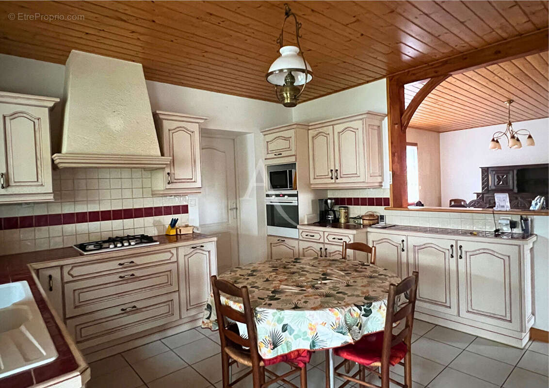 Maison à BEAUVOIR-SUR-MER