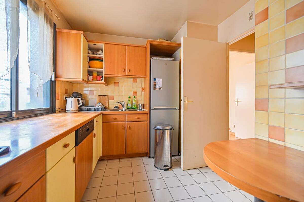 Appartement à PARIS-19E