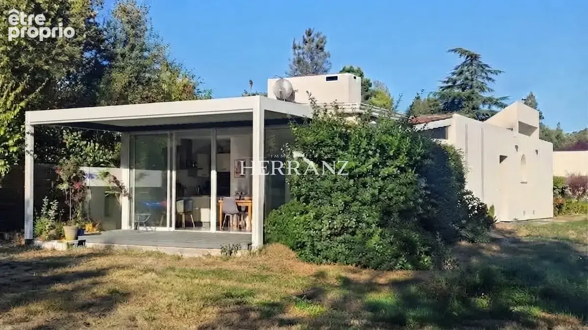 Photo Maison à Pessac au prix de 345 000€