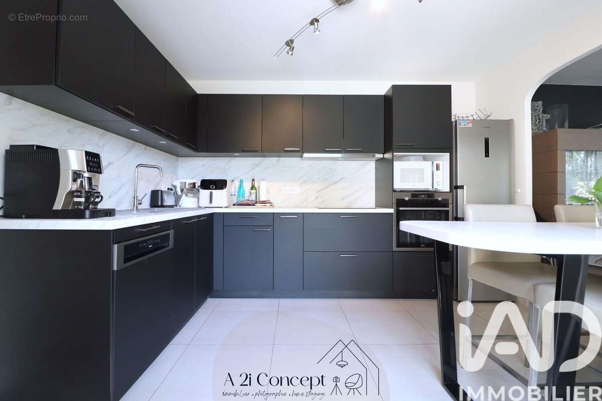 Maison 175 m² à Sainte-Luce-Sur-Loire  - photo 7