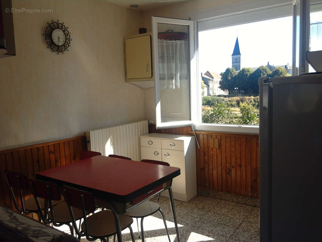 Maison à VENDENESSE-SUR-ARROUX