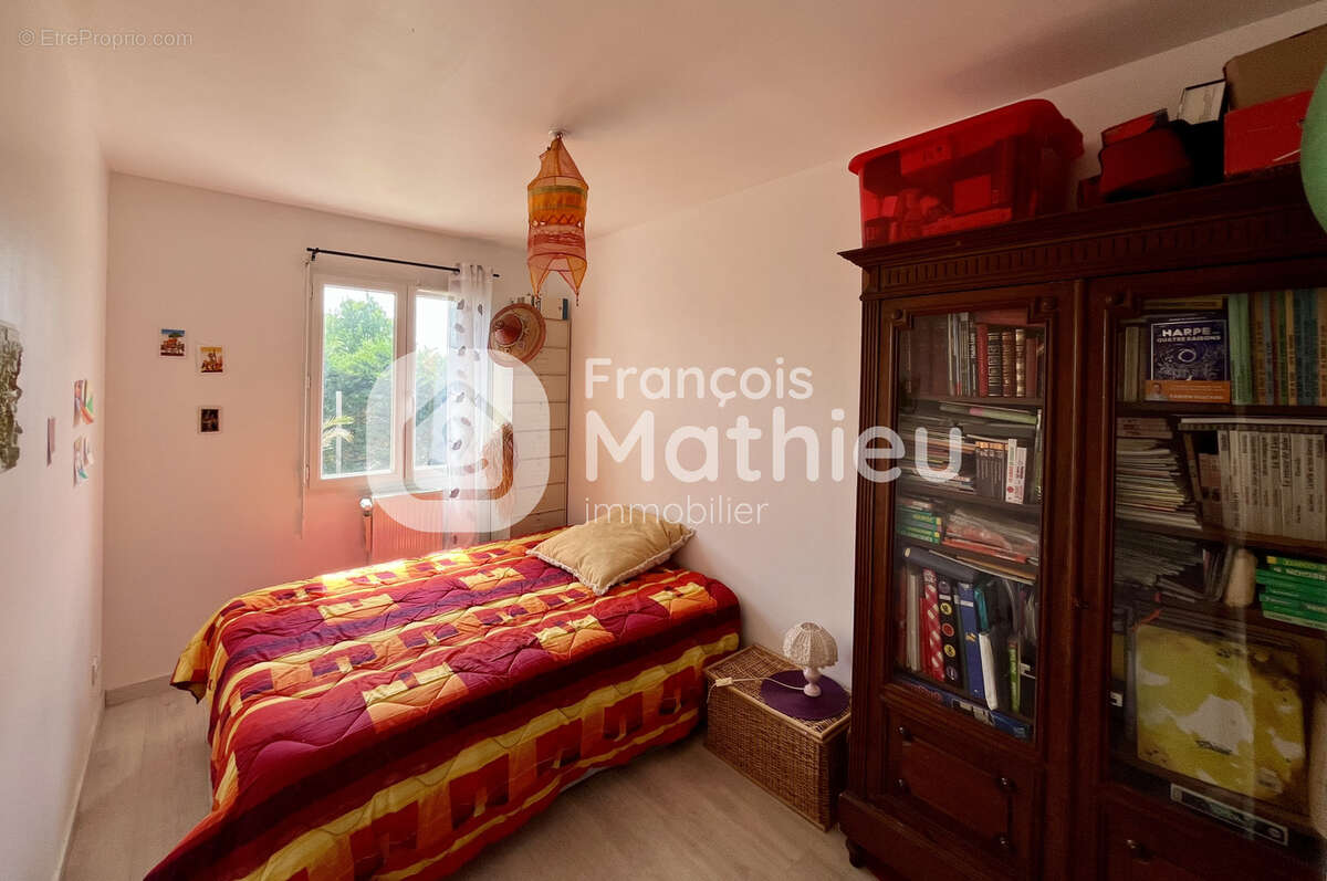 Maison à PERONNAS