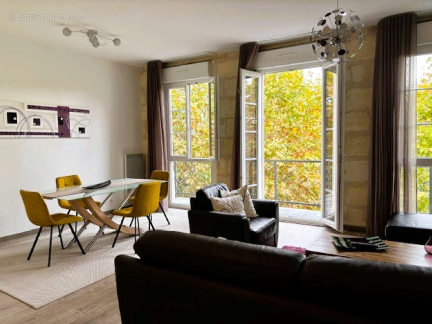 Appartement à BORDEAUX