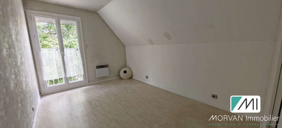 Maison à LES ESSARTS-LE-ROI