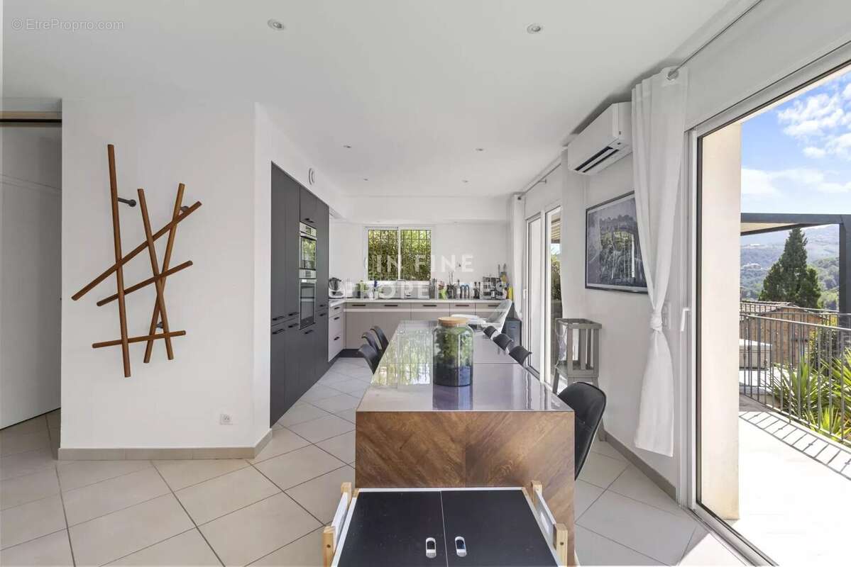 Maison à AURIBEAU-SUR-SIAGNE