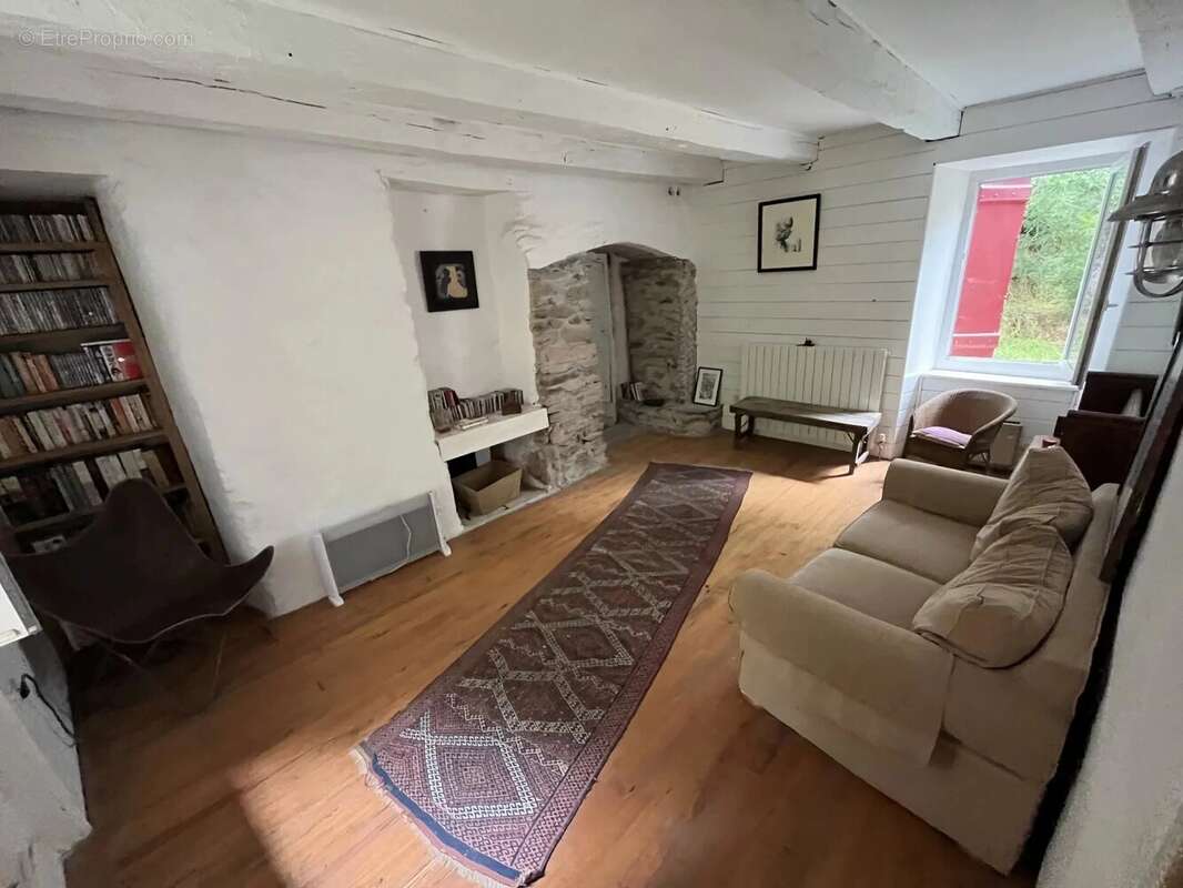 Maison à LA SALVETAT-SUR-AGOUT