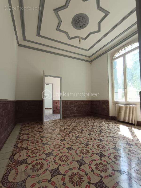 Maison Bourgeoise 140m2 plain pied à flanc de la colline Saint Jacques - photo 9