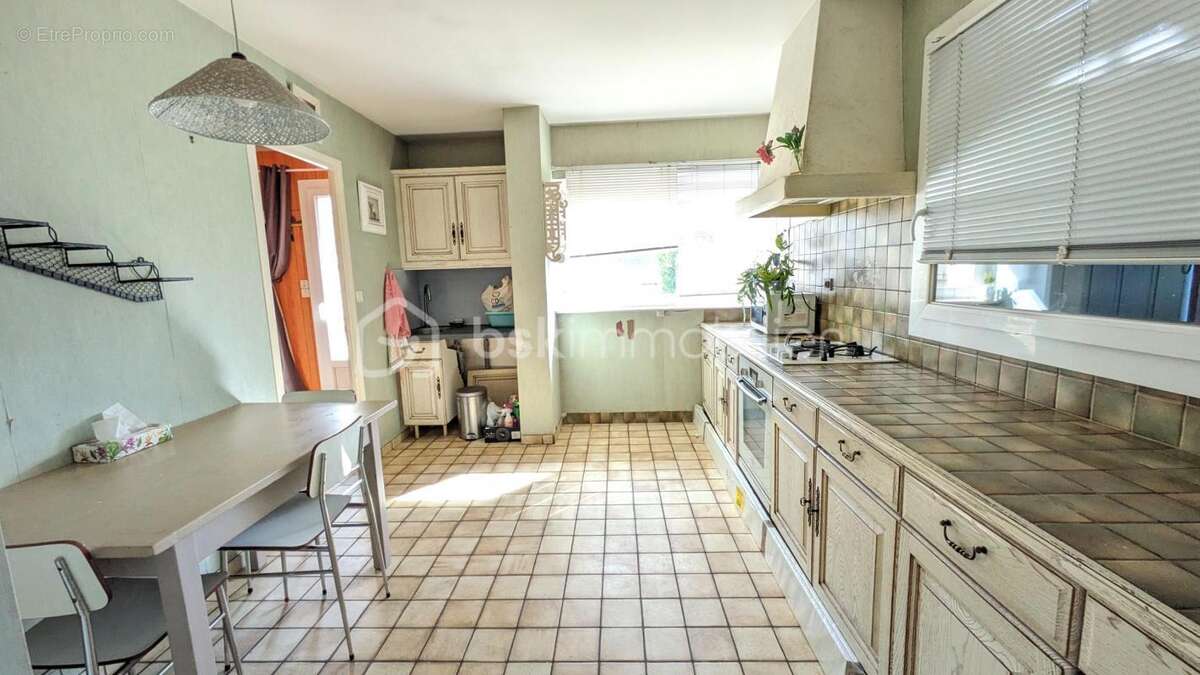 Maison à LES PONTS-DE-CE