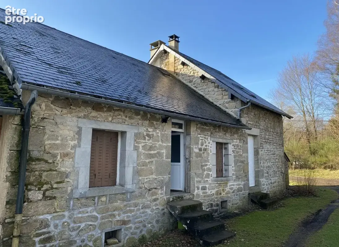 Maison à BUGEAT