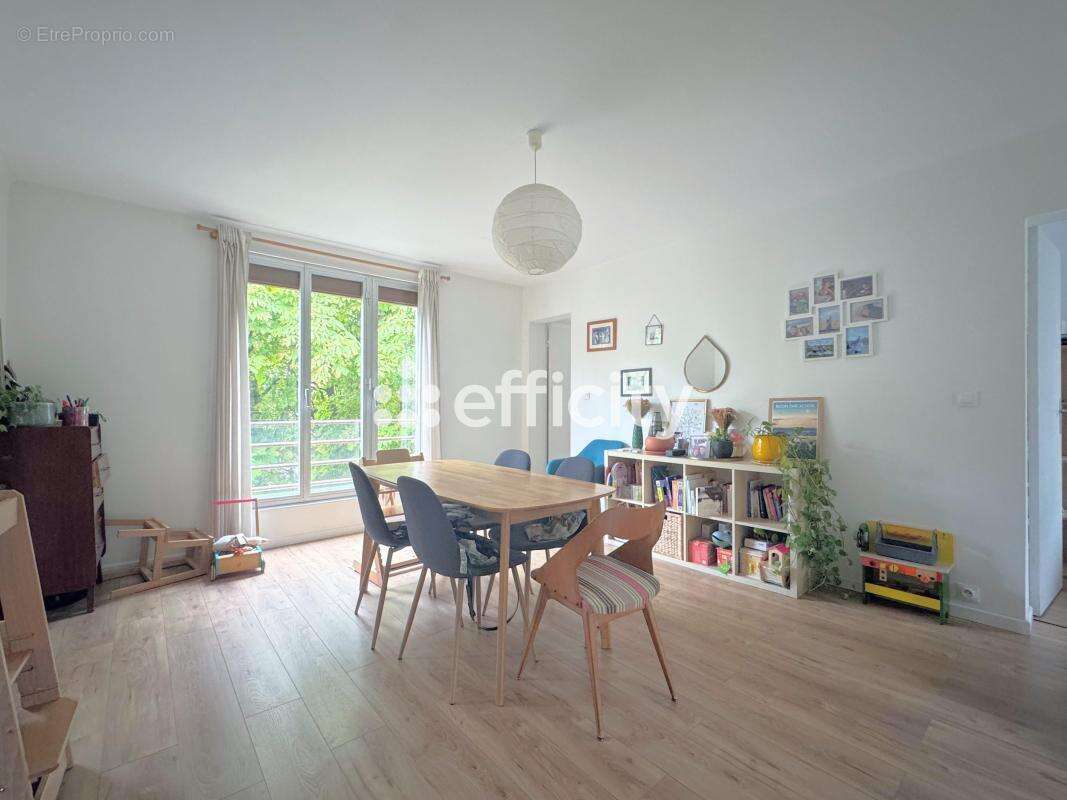 Appartement à SAINT-MAURICE