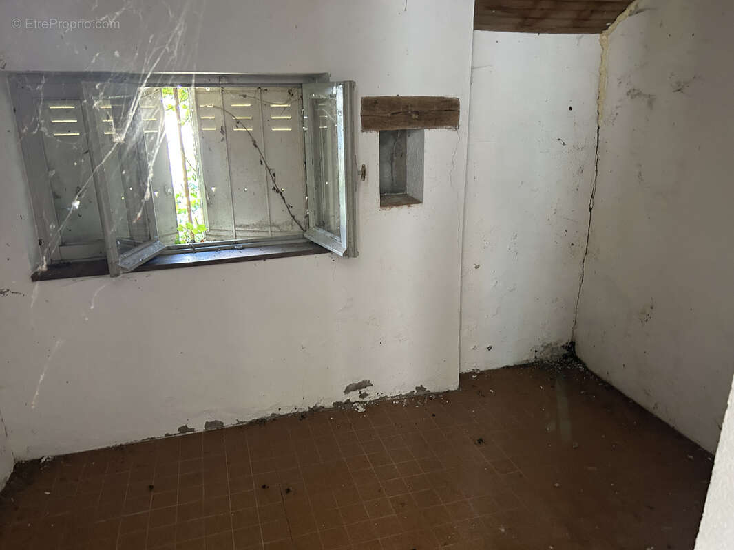 Maison à LURCY-LE-BOURG