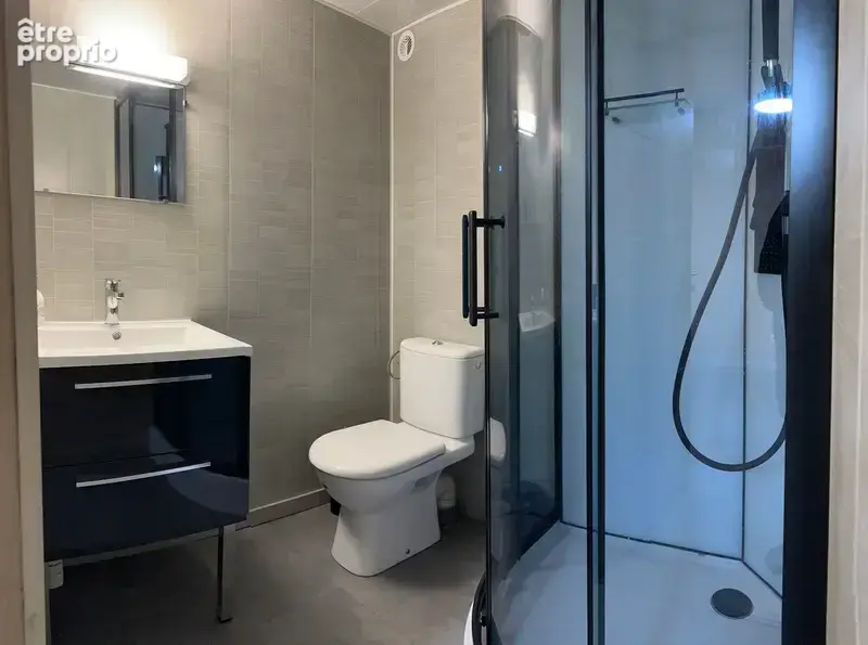 La Roche-sur-Yon Quartier Saint André d'Ornay trois chambres + un studio - photo 11