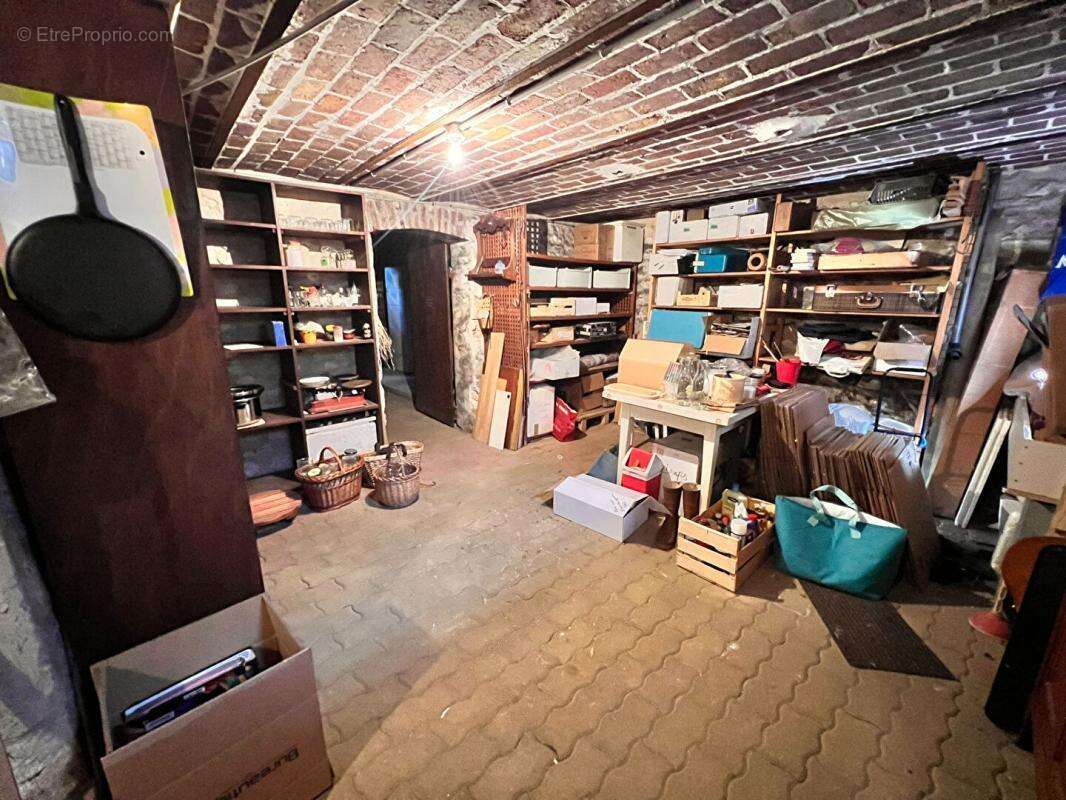 78200 MANTES LA JOLIE, Maison 7 pièce(s) 130 m2, 4 chambres, jardin clos de murs, sous-sol total - photo 14