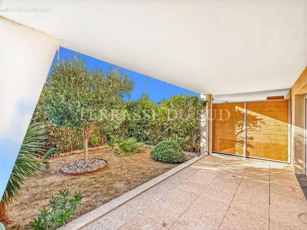 Appartement à MARSEILLE-8E