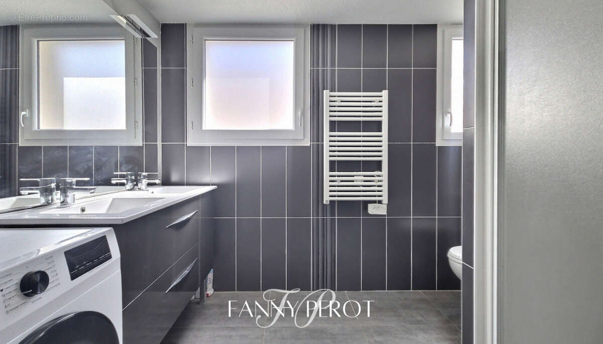 Appartement à SAINT-CYPRIEN