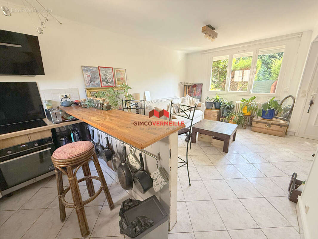 Maison 57 m² à Bougival  - photo 2