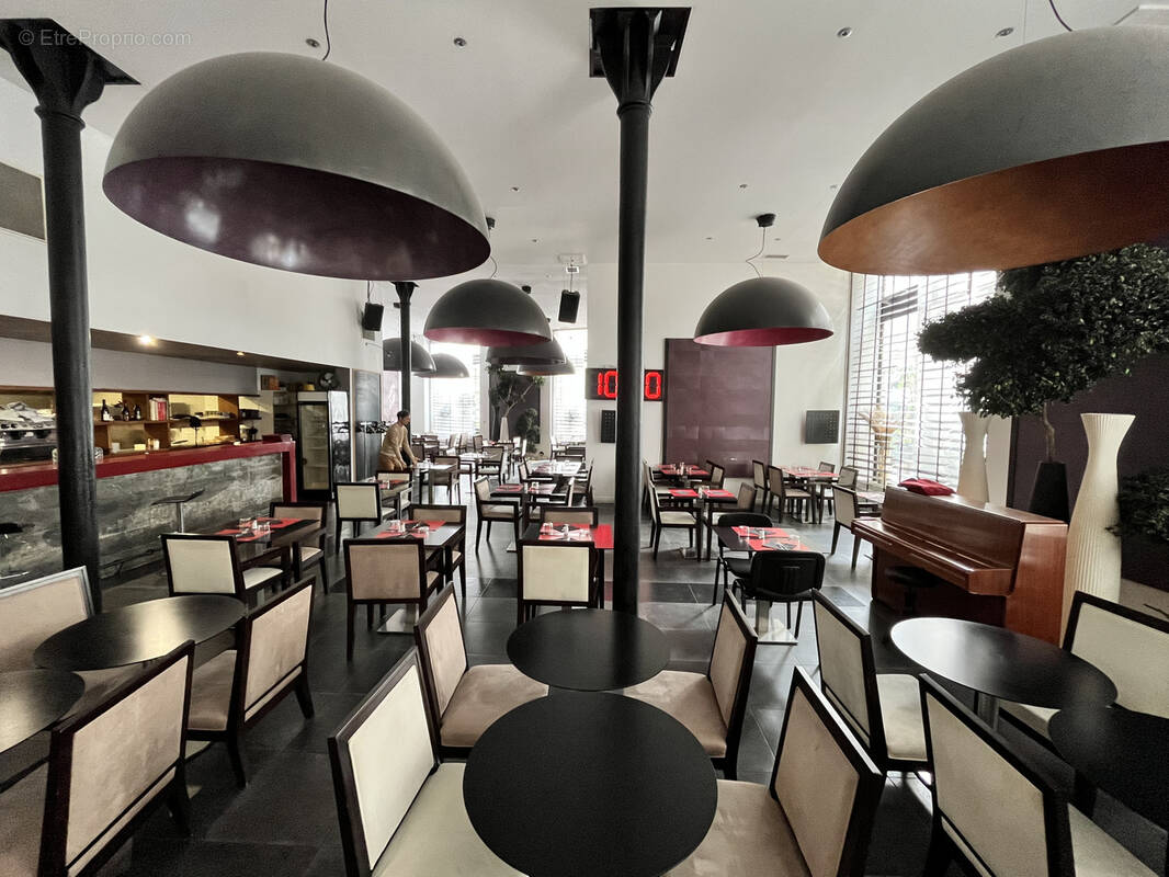 Commerce à MARSEILLE-2E