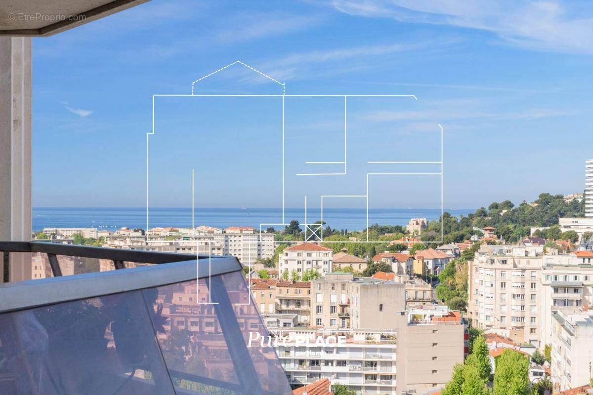 Appartement à MARSEILLE-8E