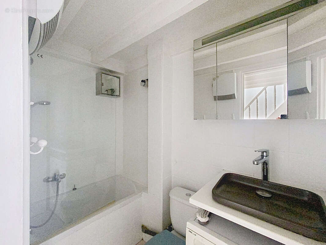 Appartement à PARIS-19E