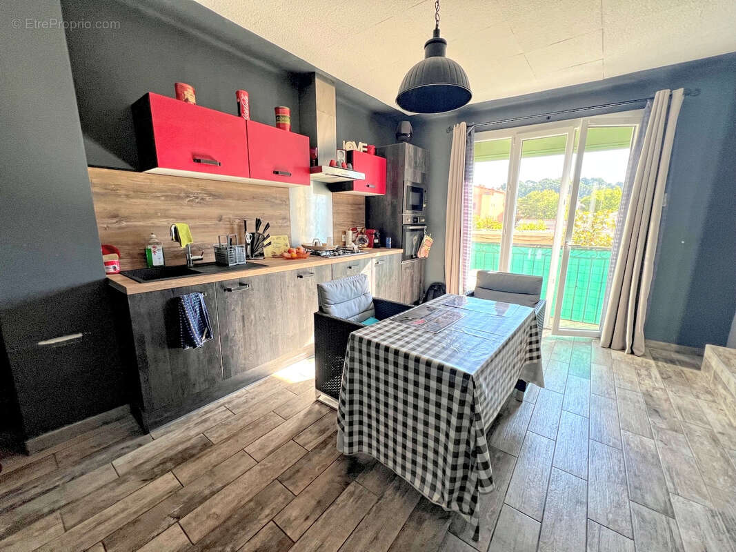 Appartement à OLLIOULES