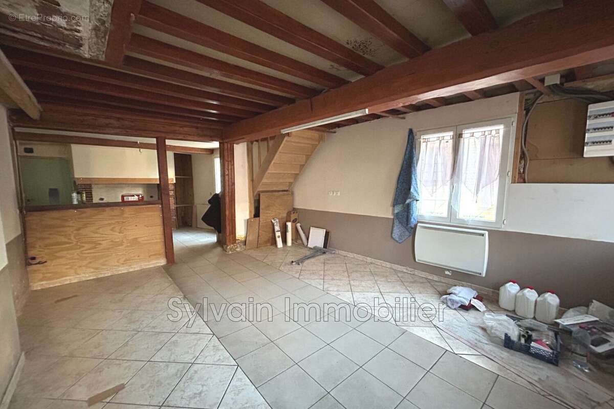 Maison à FORMERIE