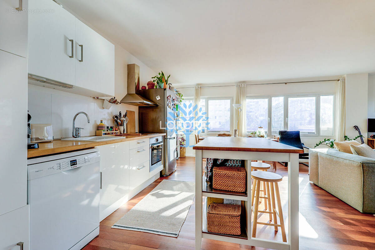 Appartement à PARIS-12E