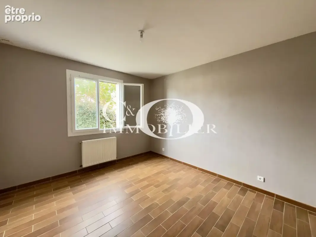 Maison 3 chambres + un bureau - garage et 622 m2 de terrain - photo 6