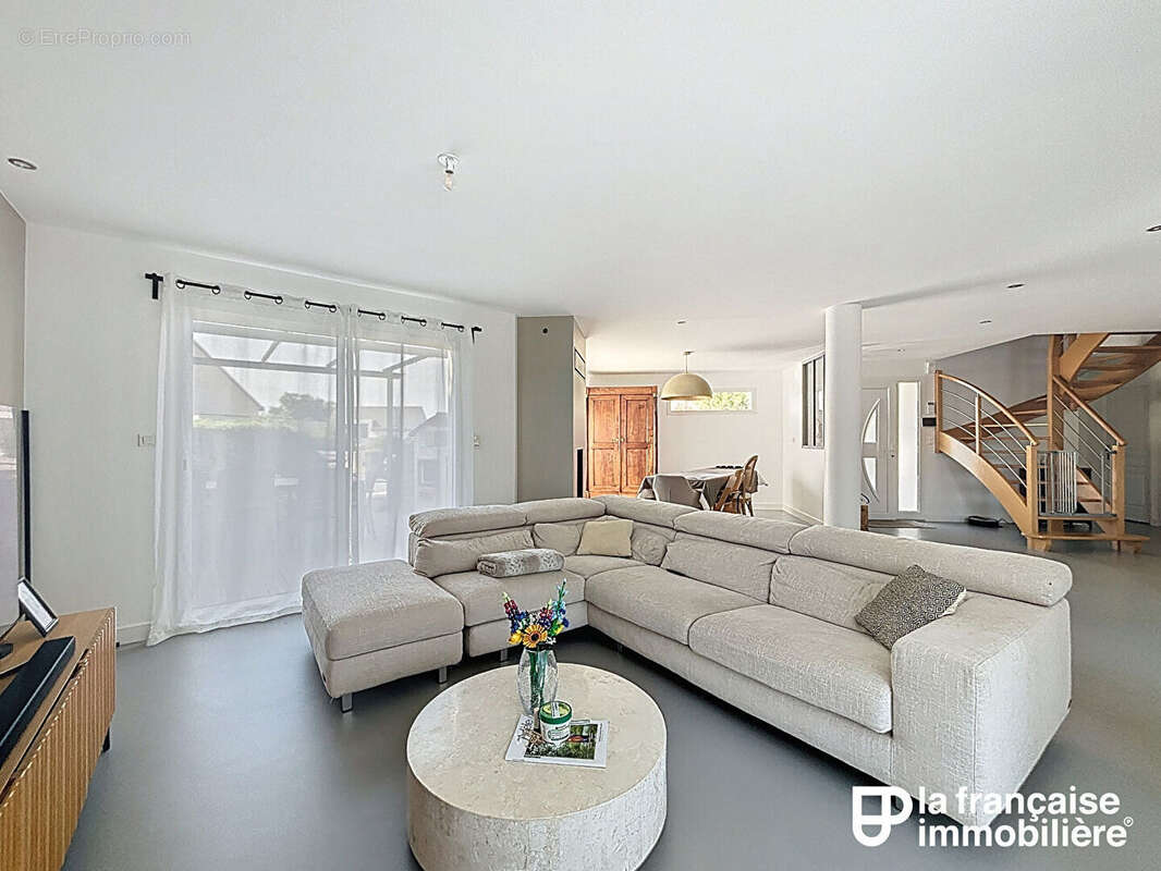 Maison à CHASNE-SUR-ILLET