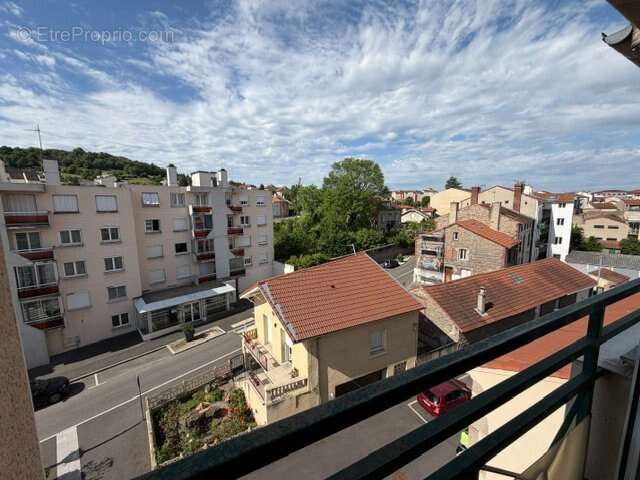 Appartement à ROCHE-LA-MOLIERE