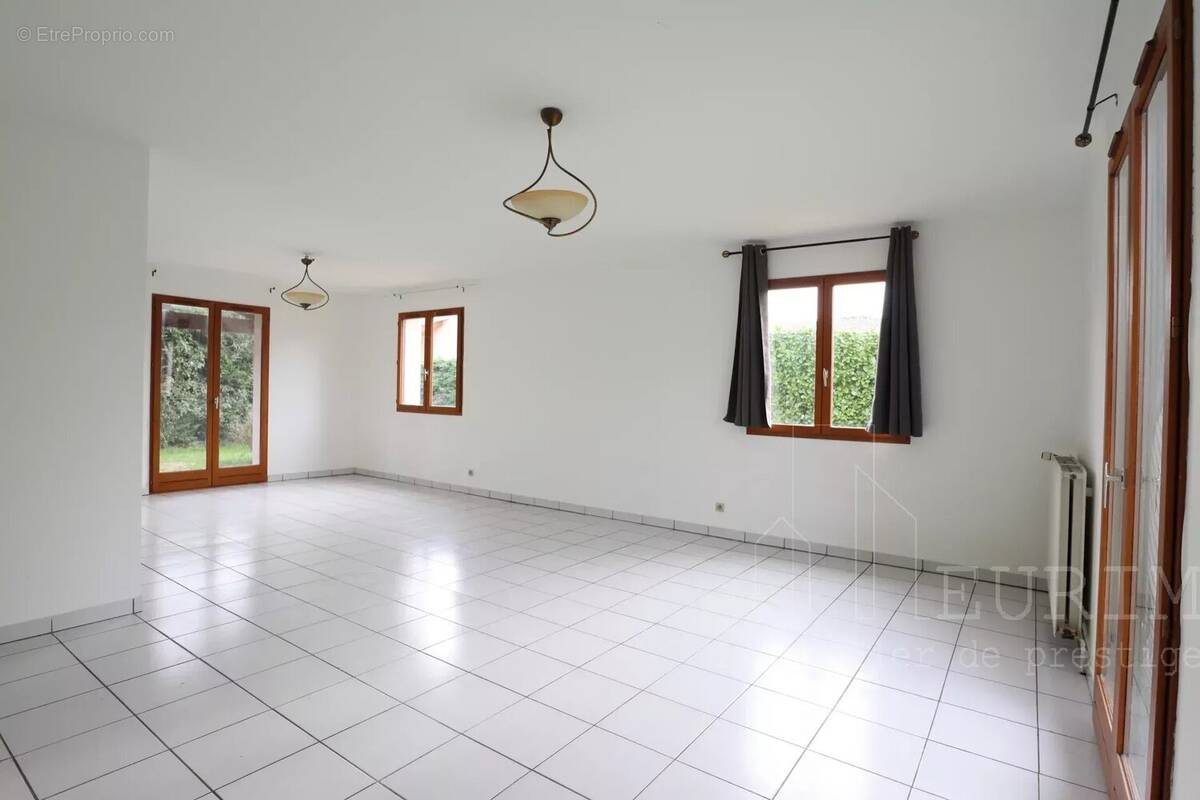 Maison à SAINT-ORENS-DE-GAMEVILLE