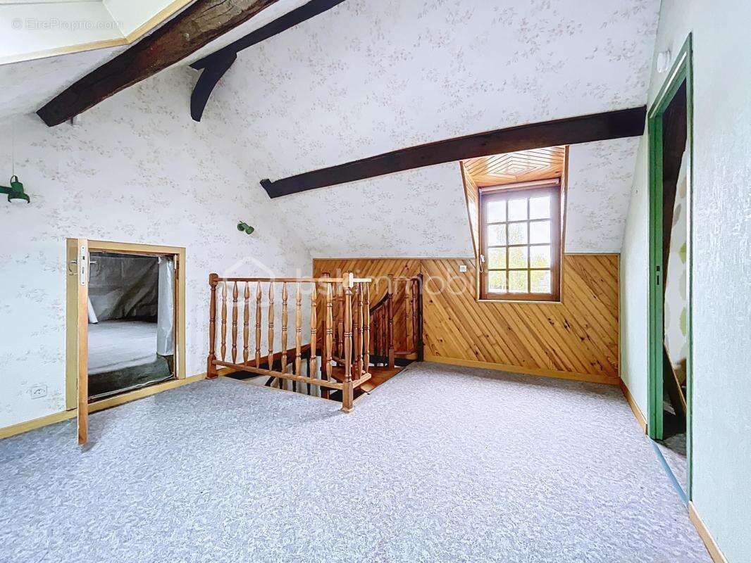 Maison à SAINT-ETIENNE-DU-ROUVRAY