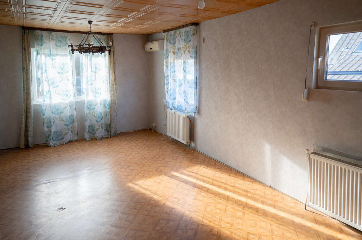 Maison à MORSCHWILLER-LE-BAS