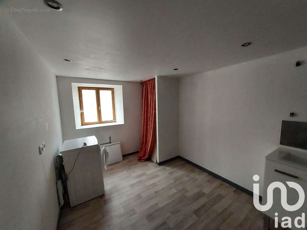 Maison 46 m² à Culan  - photo 8