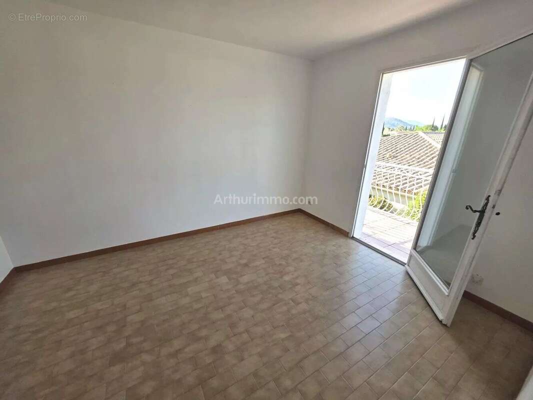 Vente Maison Le muy(83490) 473 000ï¿œ - photo 9