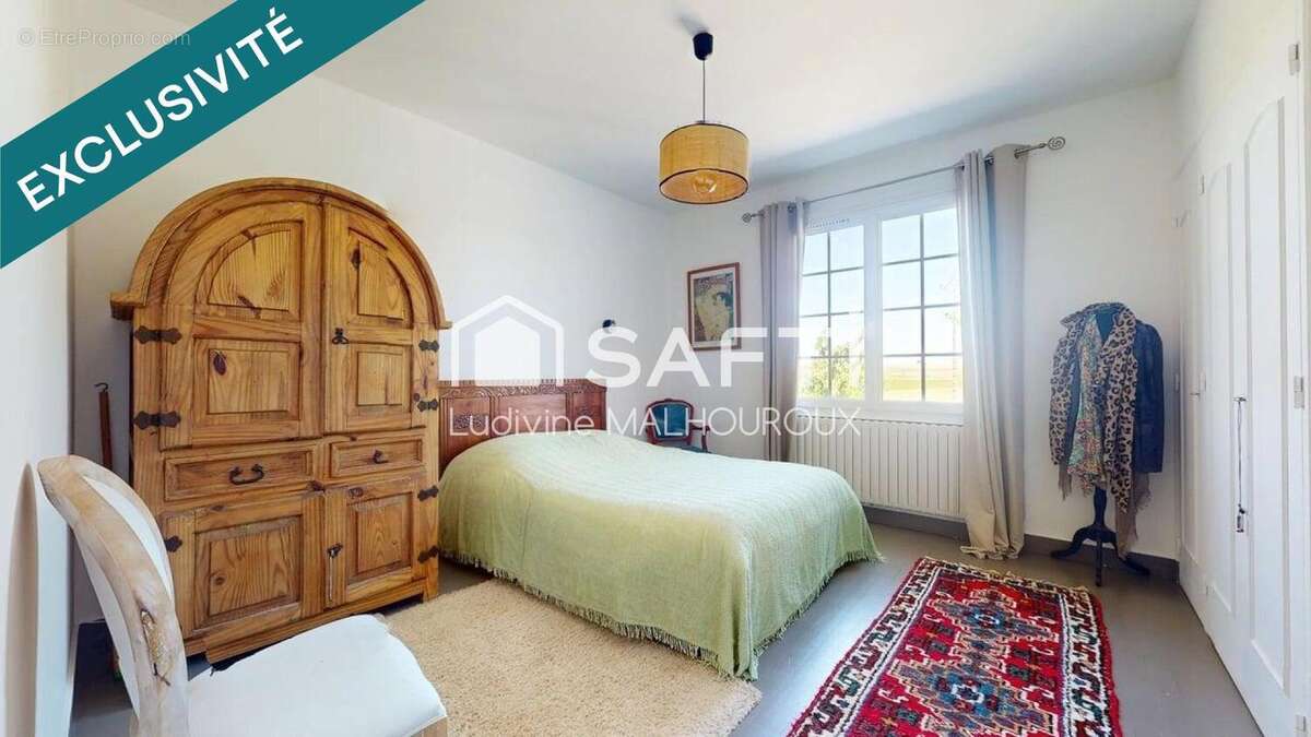 Photo 8 - Maison à VILLEBOIS-LAVALETTE