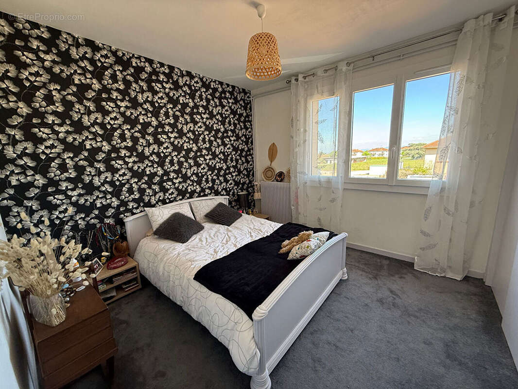 Appartement à RIORGES