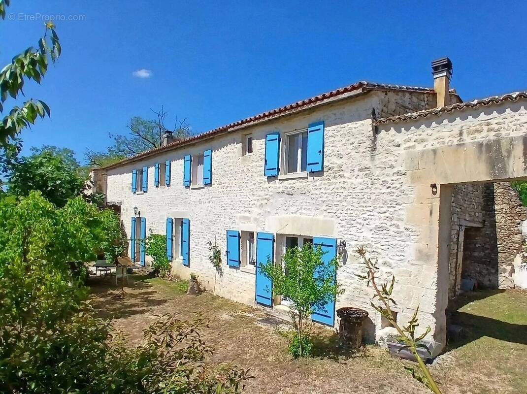 Maison à SAINT-SATURNIN