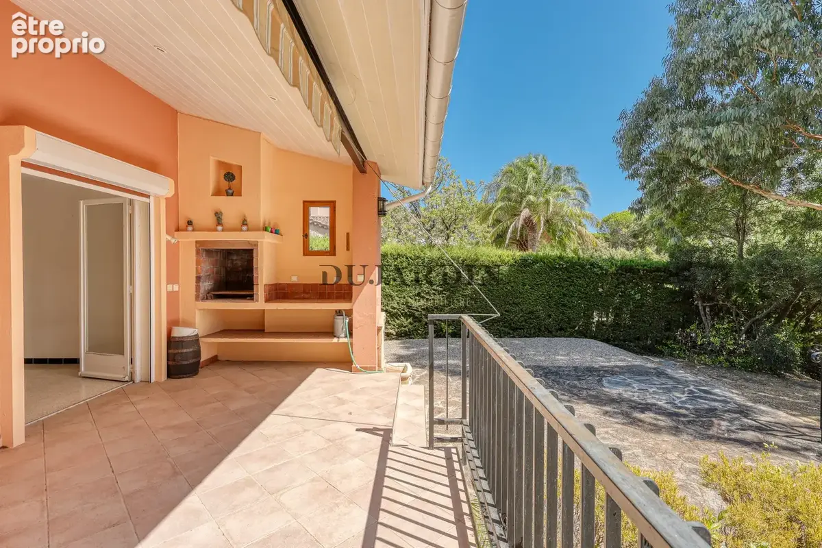 LA CROIX-VALMER   Villa avec piscine et potentiel d'agrandissement, à pied du village - photo 14