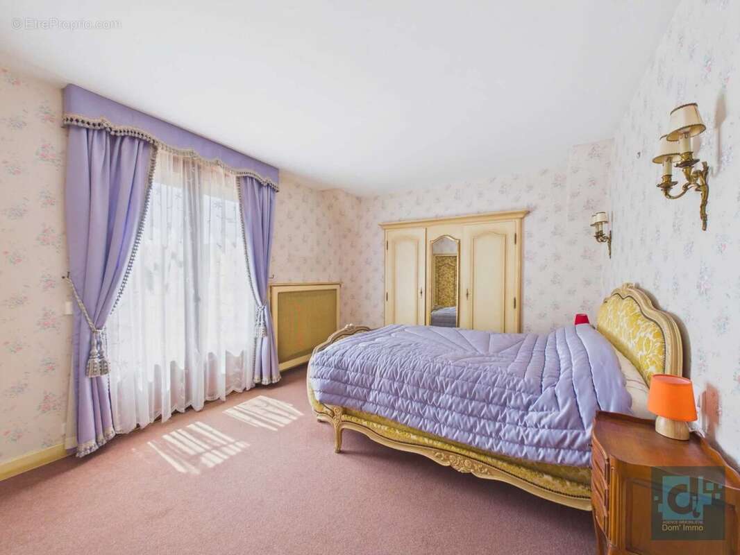 En exclusivité, élégance et caractère pour cette maison familiale - photo 13