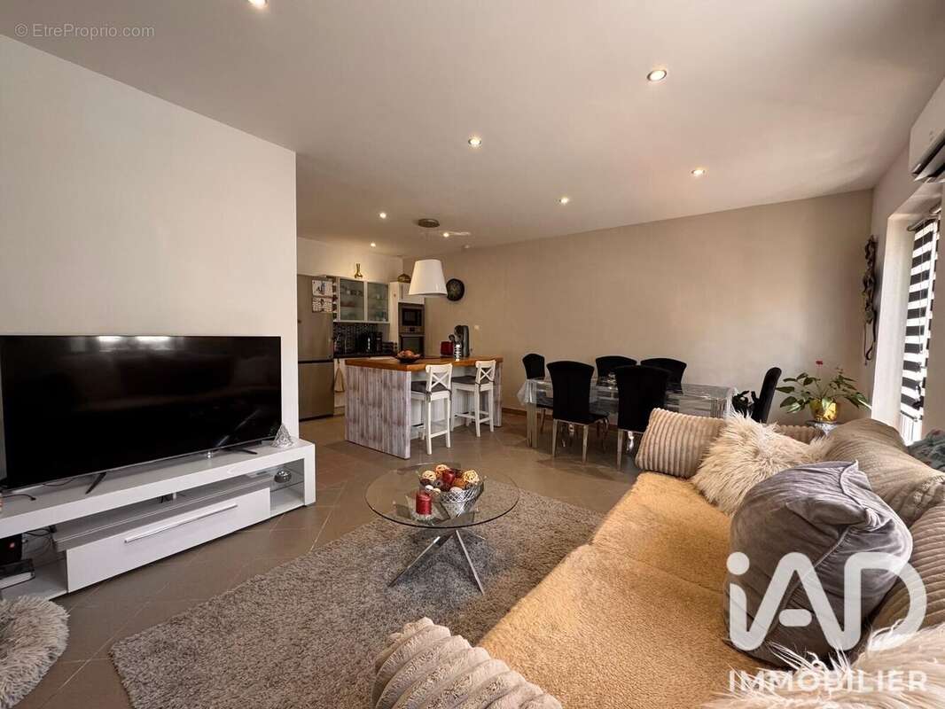 Maison 50 m² à Gonfaron  - photo 3