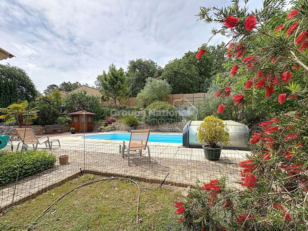 Maison à SAINT-RESTITUT