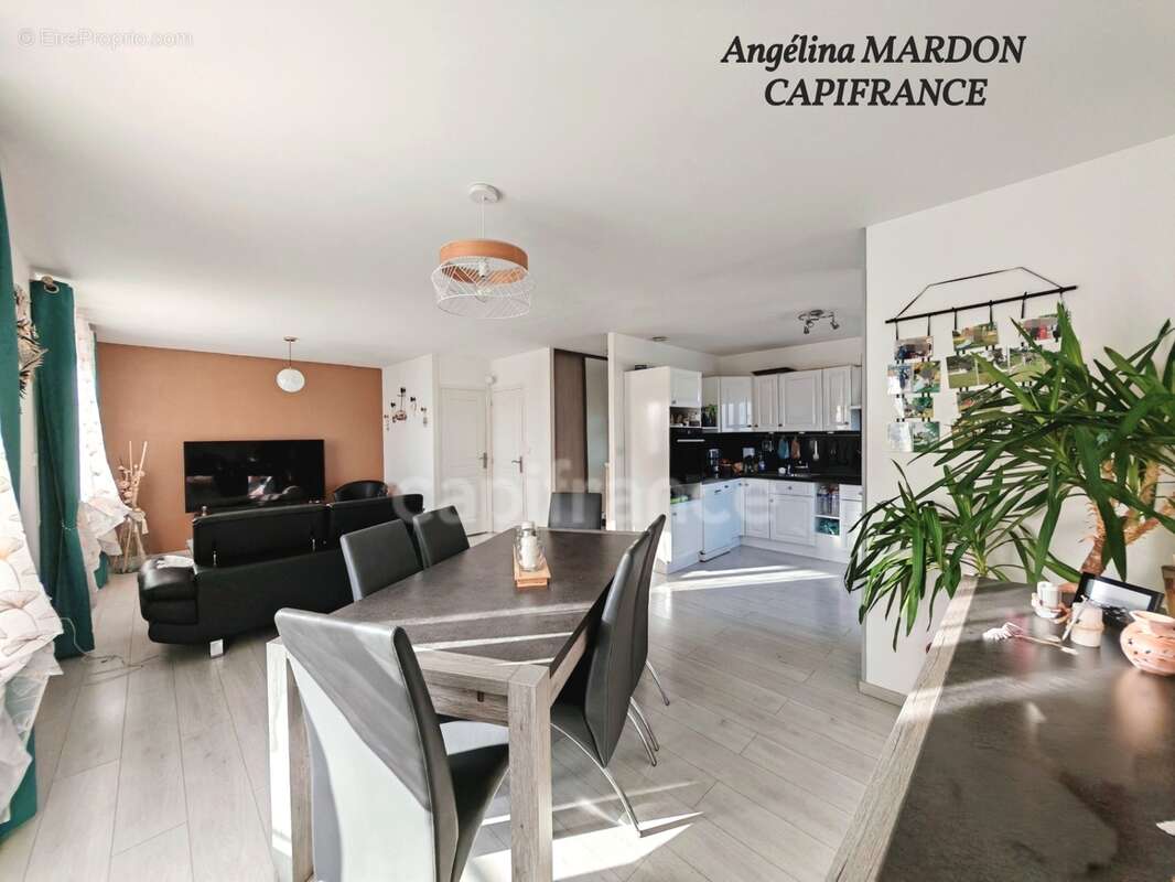 Maison Traditionnelle T5 de 124 m² – Terrain Paysager de 1215 m² + Piscine à Saint-Nicolas-de-la-Taille (76 170) - photo 8