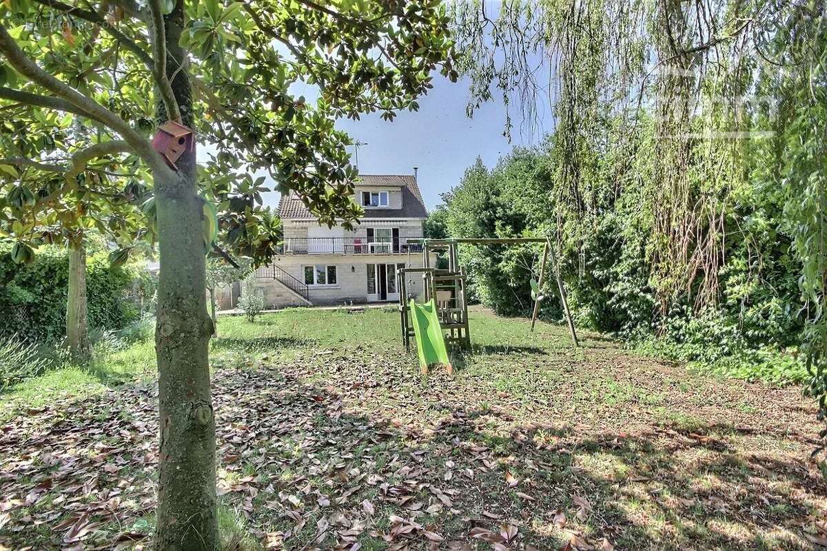 Maison à ROSNY-SOUS-BOIS
