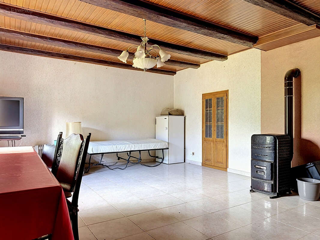 Ensemble immobilier de 76m2 habitables + 91 m2 supplémentaires de potentiel sur un terrain de 8,71 ares - photo 3