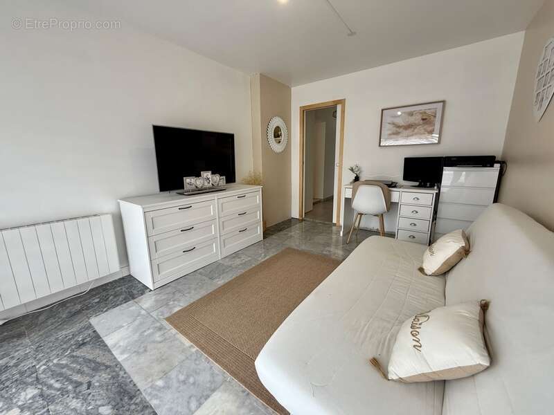 Maison à VILLEVEQUE