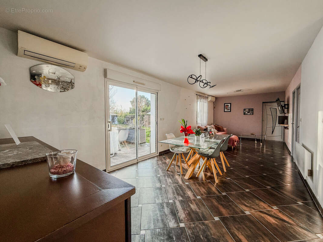 Maison à ROSIERES-EN-SANTERRE