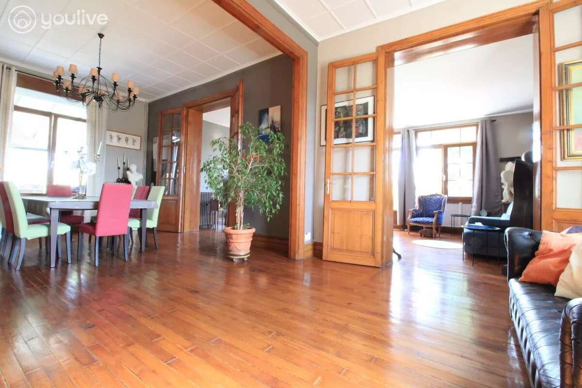 Maison d'ingénieur  de 220 m² habitable sur un beau terrain de  1154 m² - photo 7
