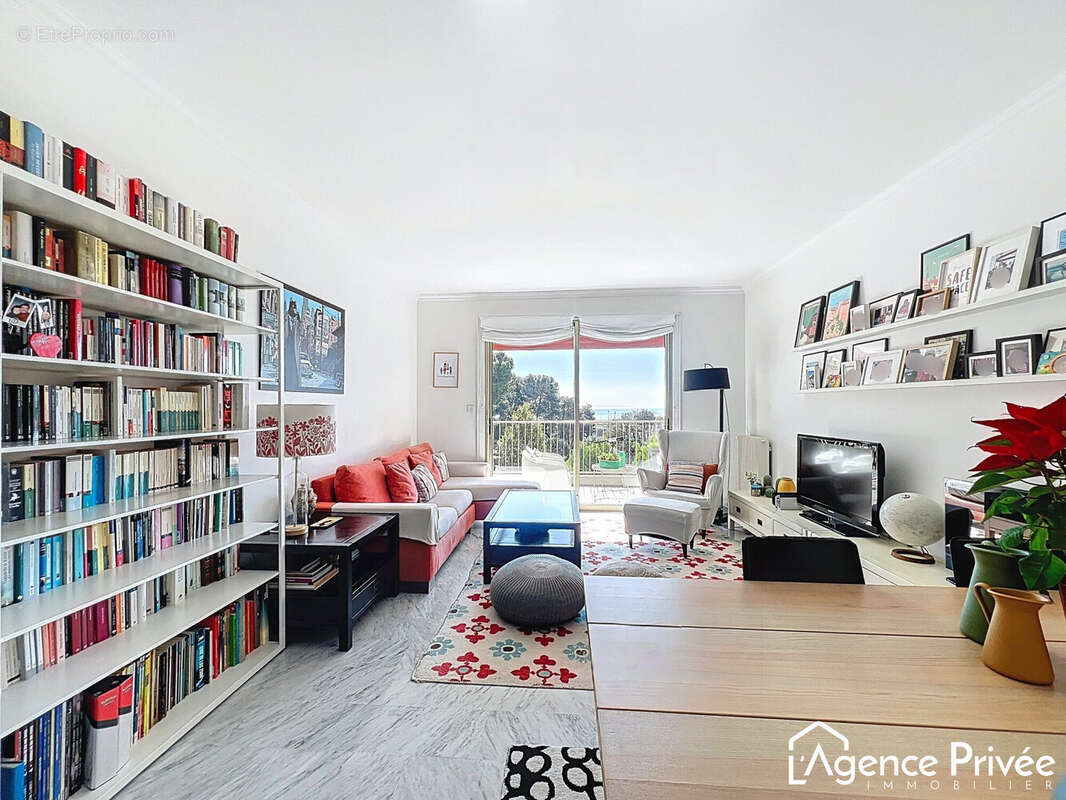 Salon - Appartement à CAGNES-SUR-MER