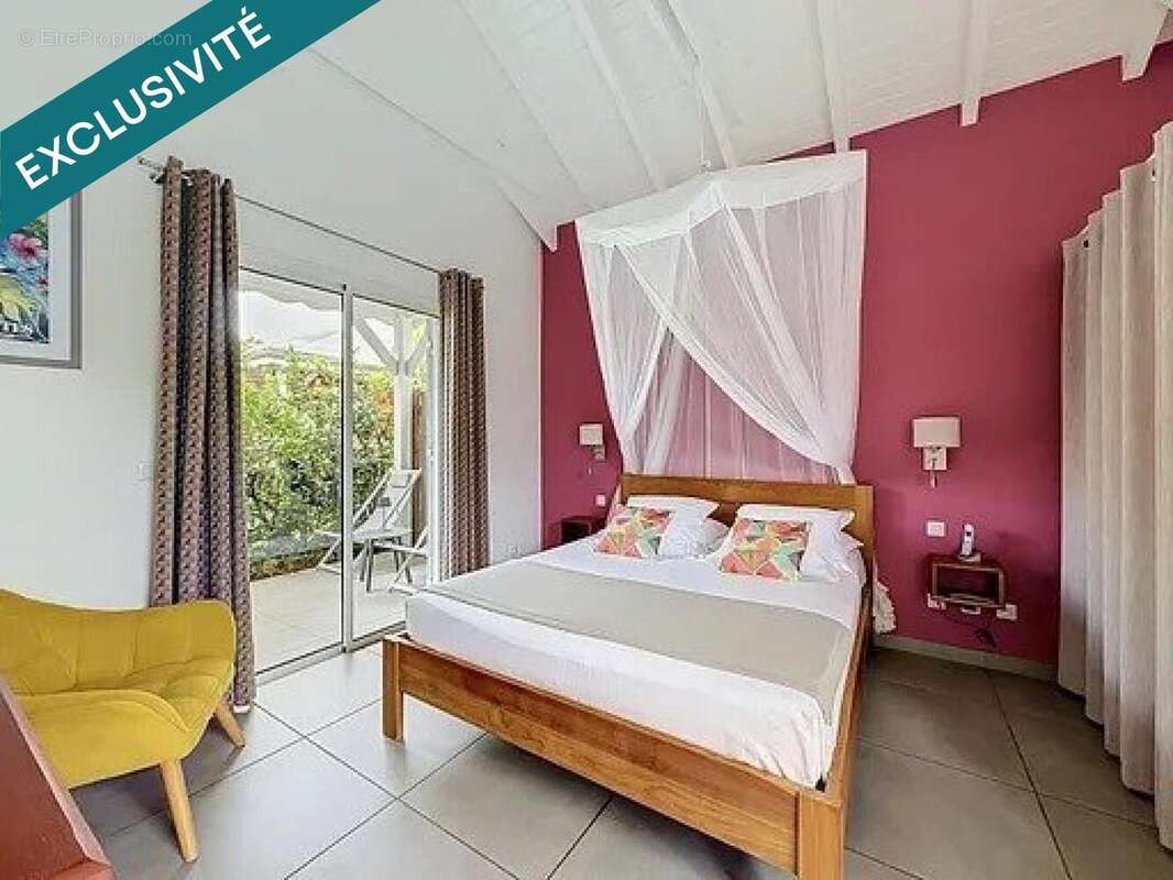 Commerce 476 m² à Saint-Francois  - photo 8